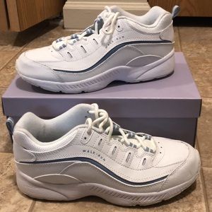 Easy spirit tennis shoes